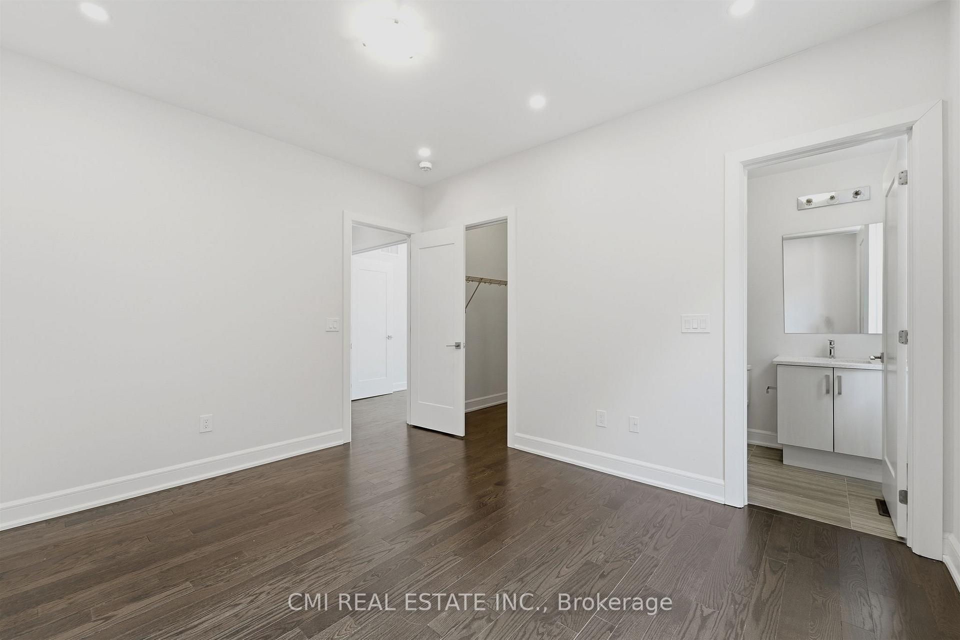 Photo 31 of 392 Farrell Road, Vaughan, Patterson — HOMEH