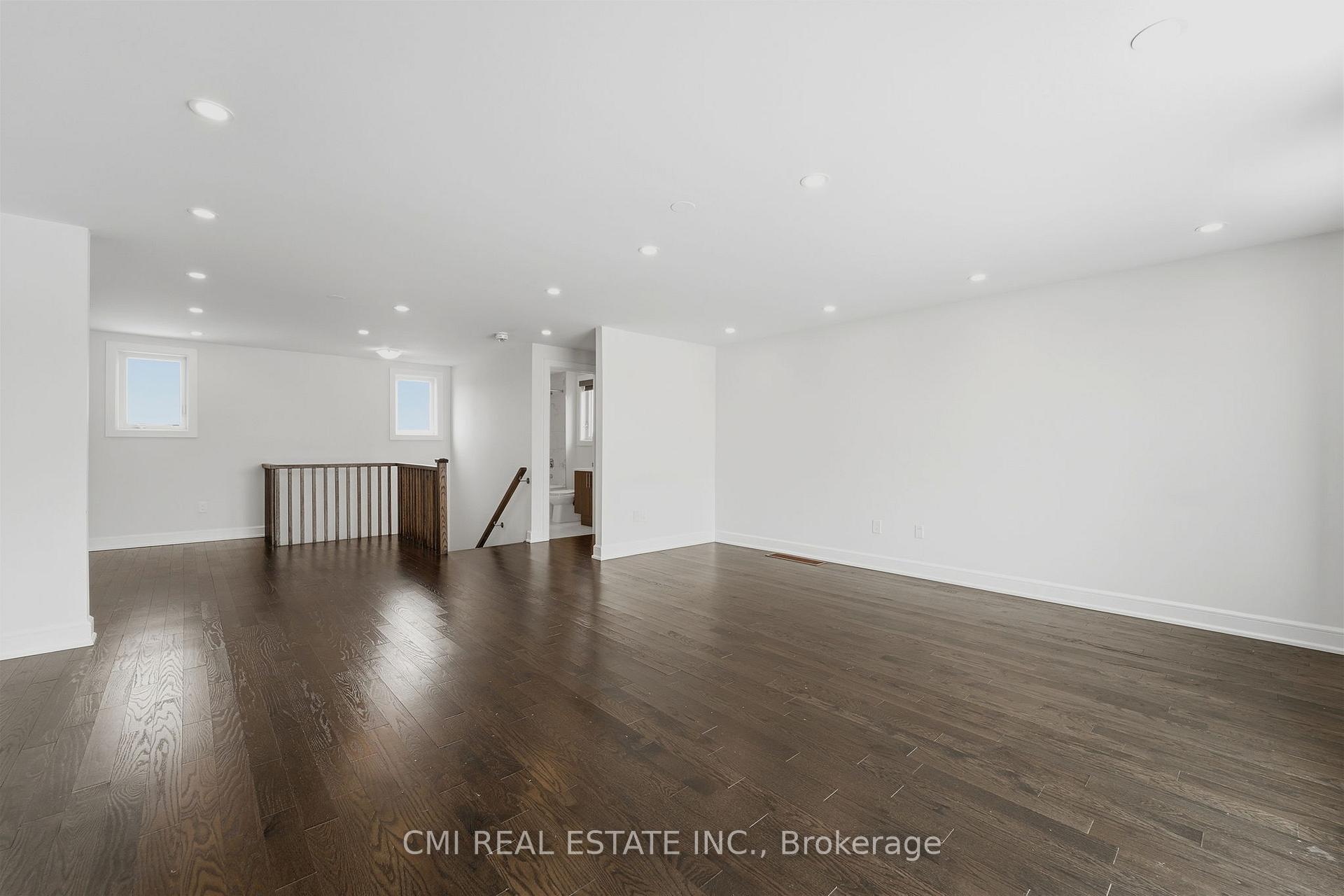 Photo 39 of 392 Farrell Road, Vaughan, Patterson — HOMEH