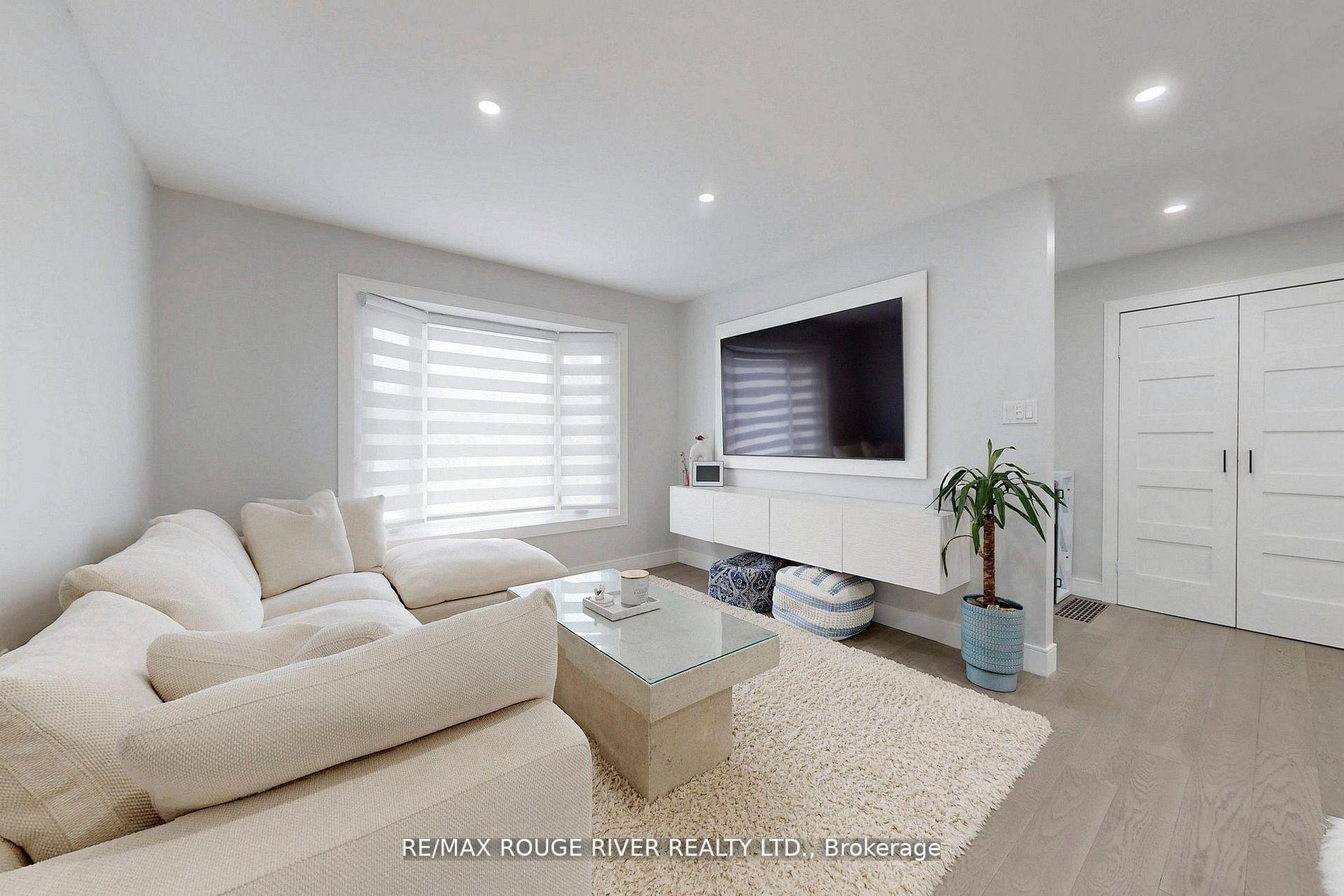 Photo 7 of 247 Beaver Street N, Clarington, Newcastle — HOMEH