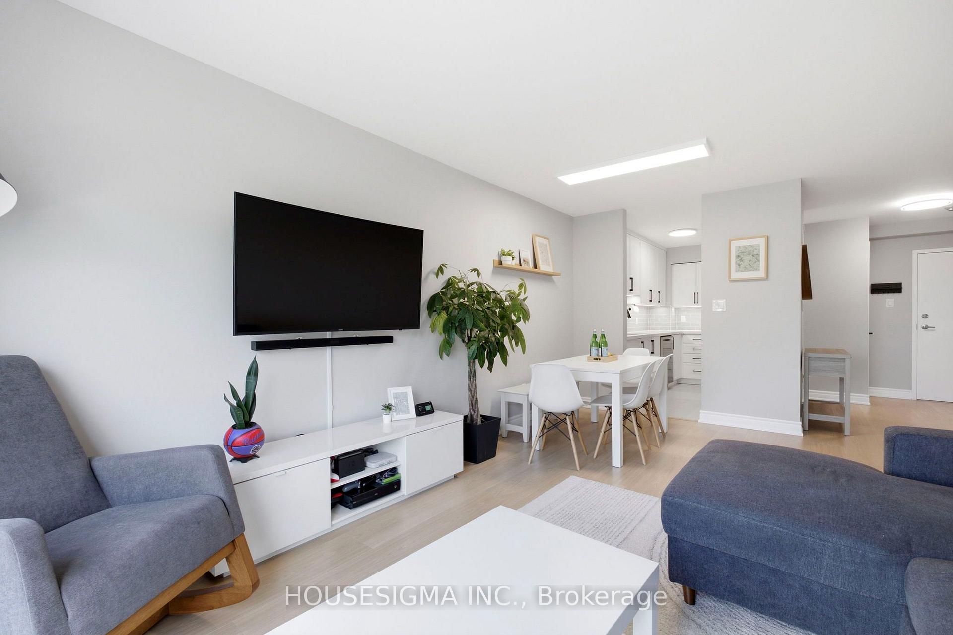 Photo 2 of Unit 305, 32 Church Street, King, Schomberg — HOMEH