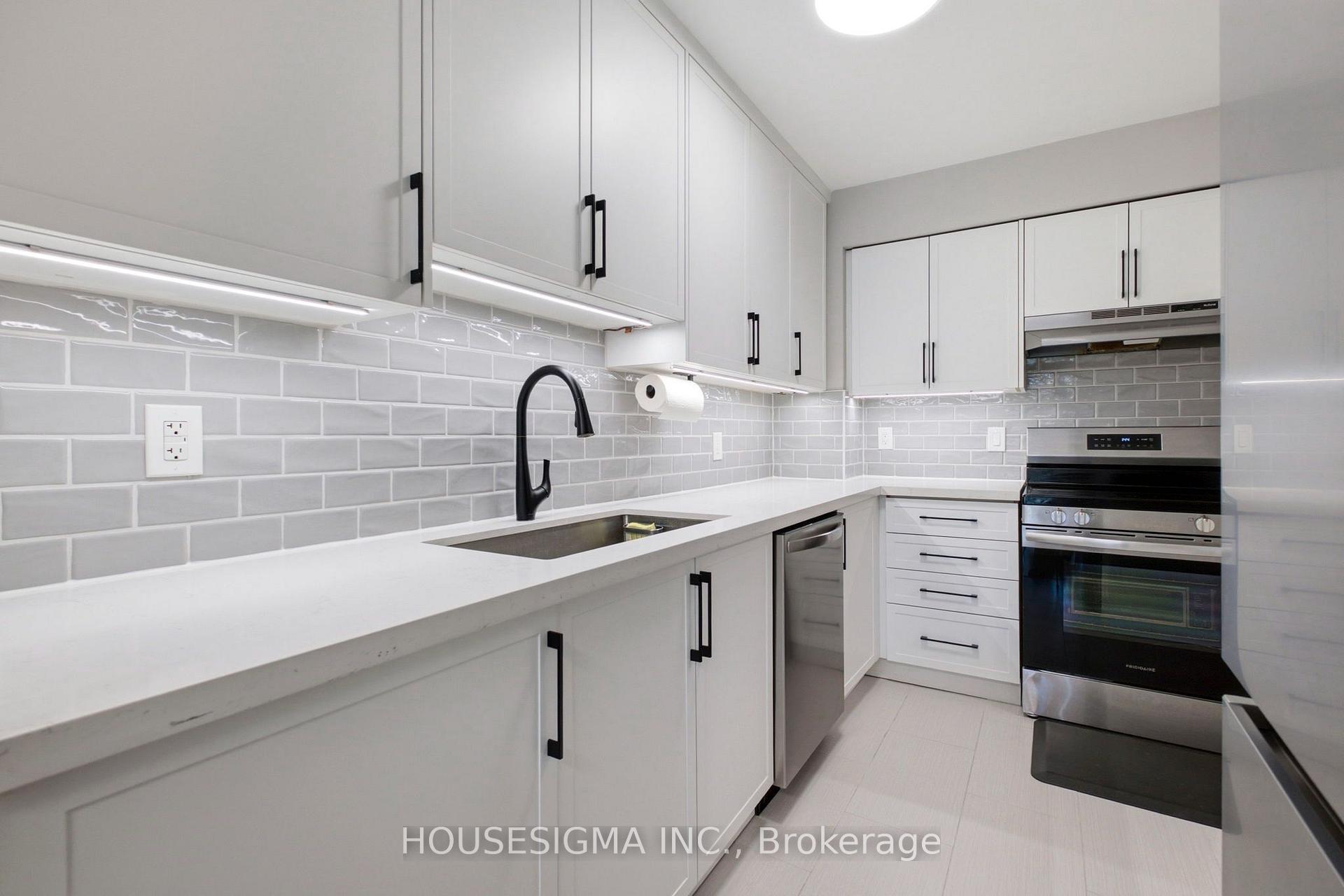 Photo 4 of Unit 305, 32 Church Street, King, Schomberg — HOMEH