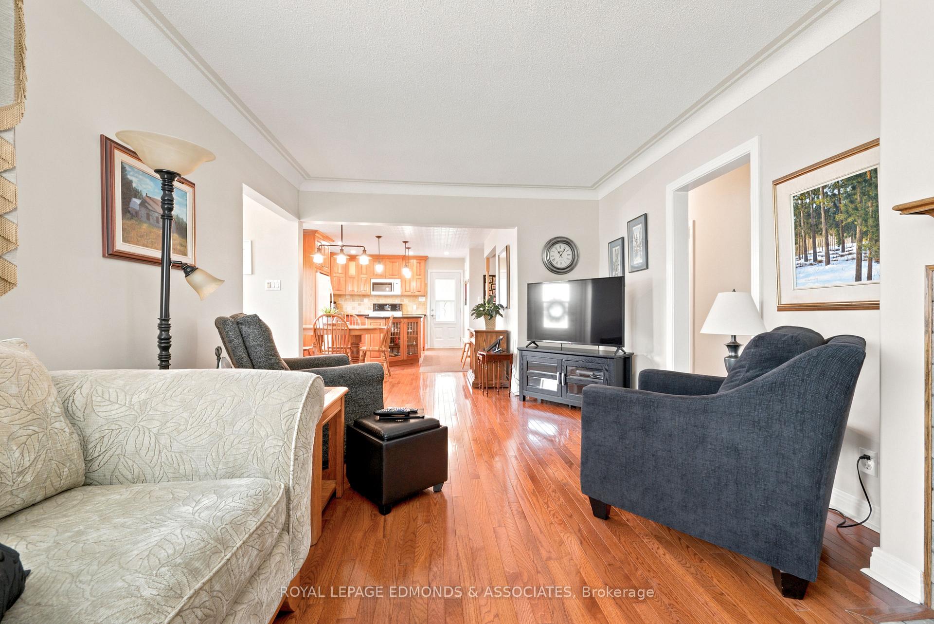 Photo 5 of 532 Herbert Street, Pembroke, Pembroke — HOMEH