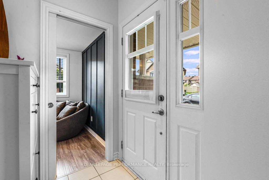 Photo 3 of 140 Waterfern Way, Ottawa, Avalon East — HOMEH