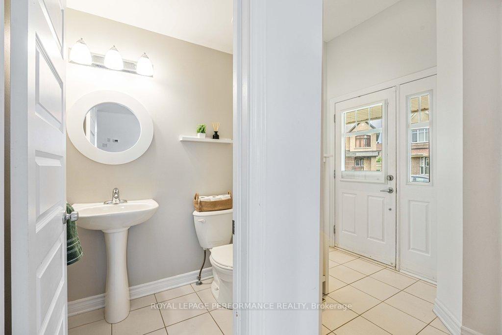 Photo 8 of 140 Waterfern Way, Ottawa, Avalon East — HOMEH