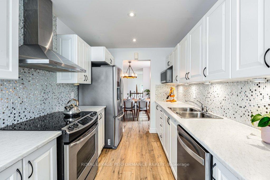 Photo 15 of 140 Waterfern Way, Ottawa, Avalon East — HOMEH