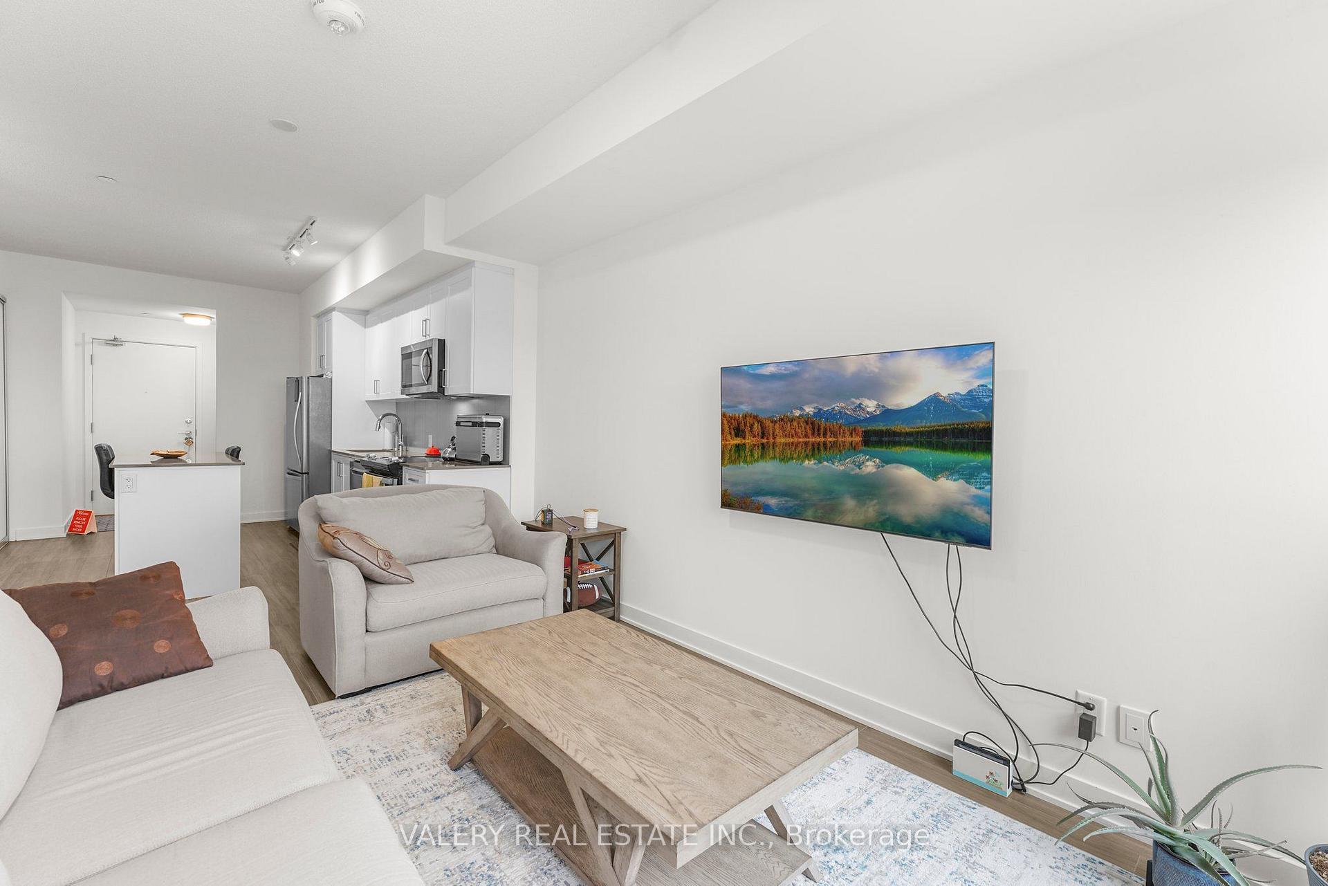 Photo 4 of Unit 615, 681 Yonge Street, Barrie, Painswick South — HOMEH