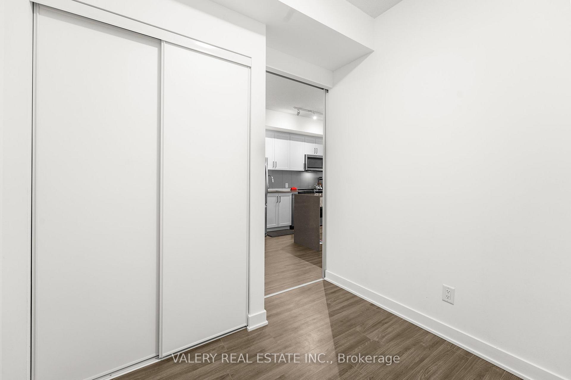 Photo 8 of Unit 615, 681 Yonge Street, Barrie, Painswick South — HOMEH