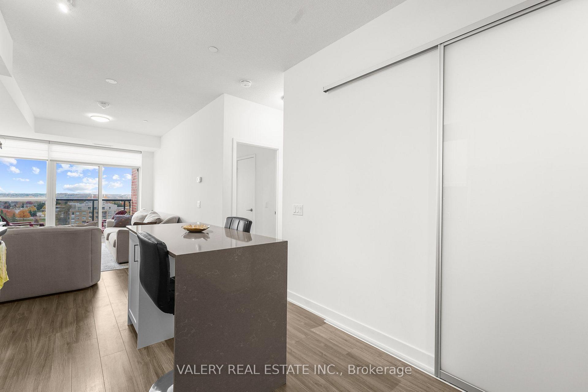 Photo 9 of Unit 615, 681 Yonge Street, Barrie, Painswick South — HOMEH