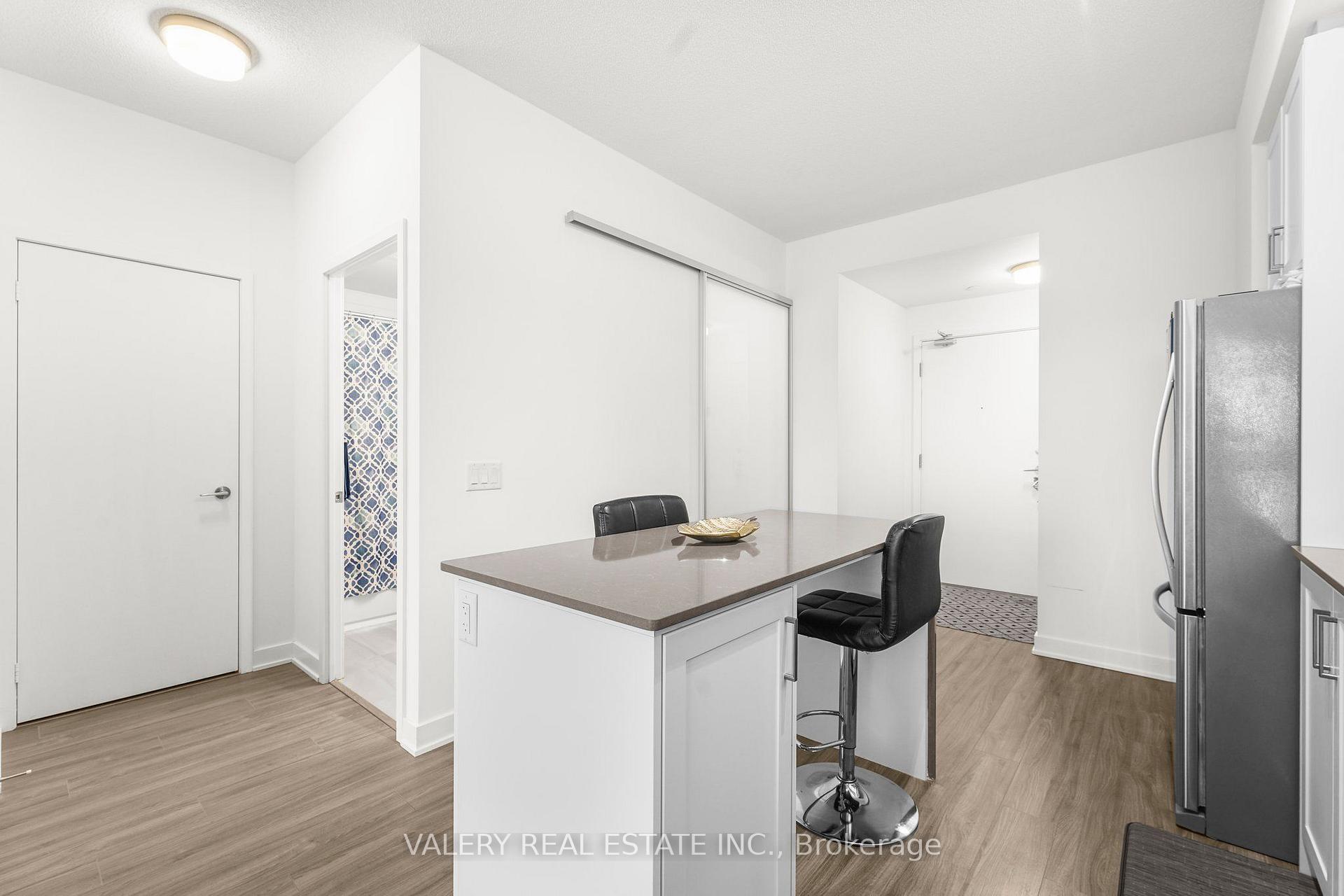 Photo 13 of Unit 615, 681 Yonge Street, Barrie, Painswick South — HOMEH