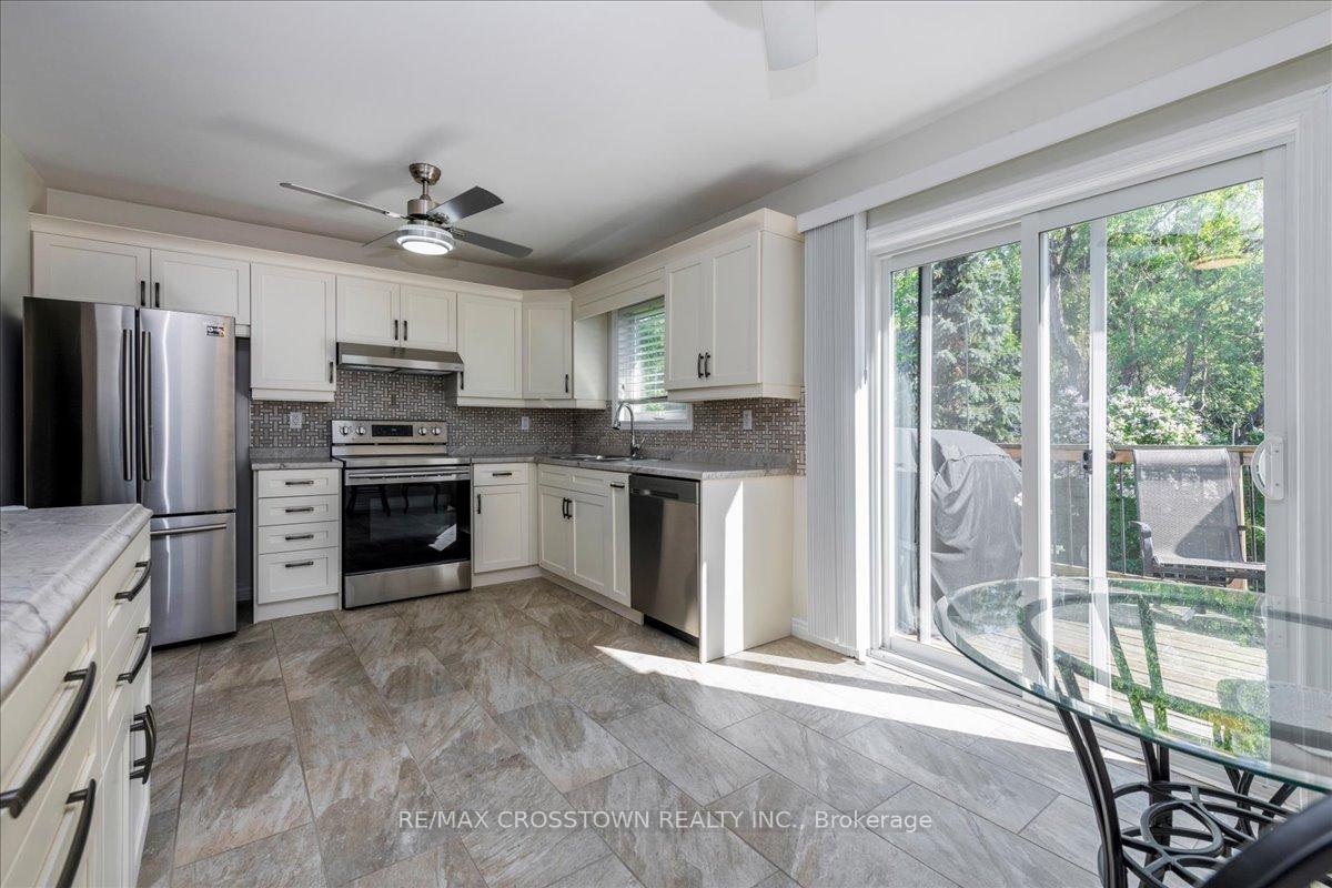 Photo 13 of 1170 Arnold Street, Innisfil, Rural Innisfil — HOMEH