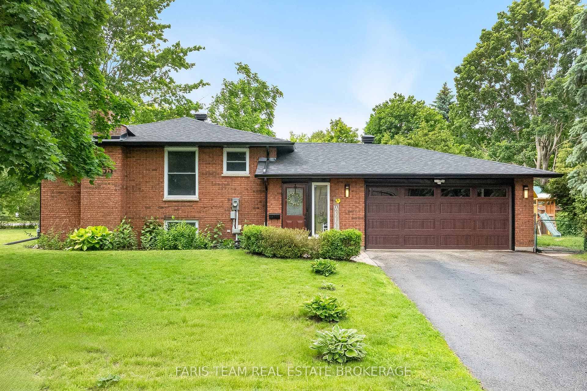 Photo 1 of 255 Cox Mill Road, Barrie, Painswick North — HOMEH