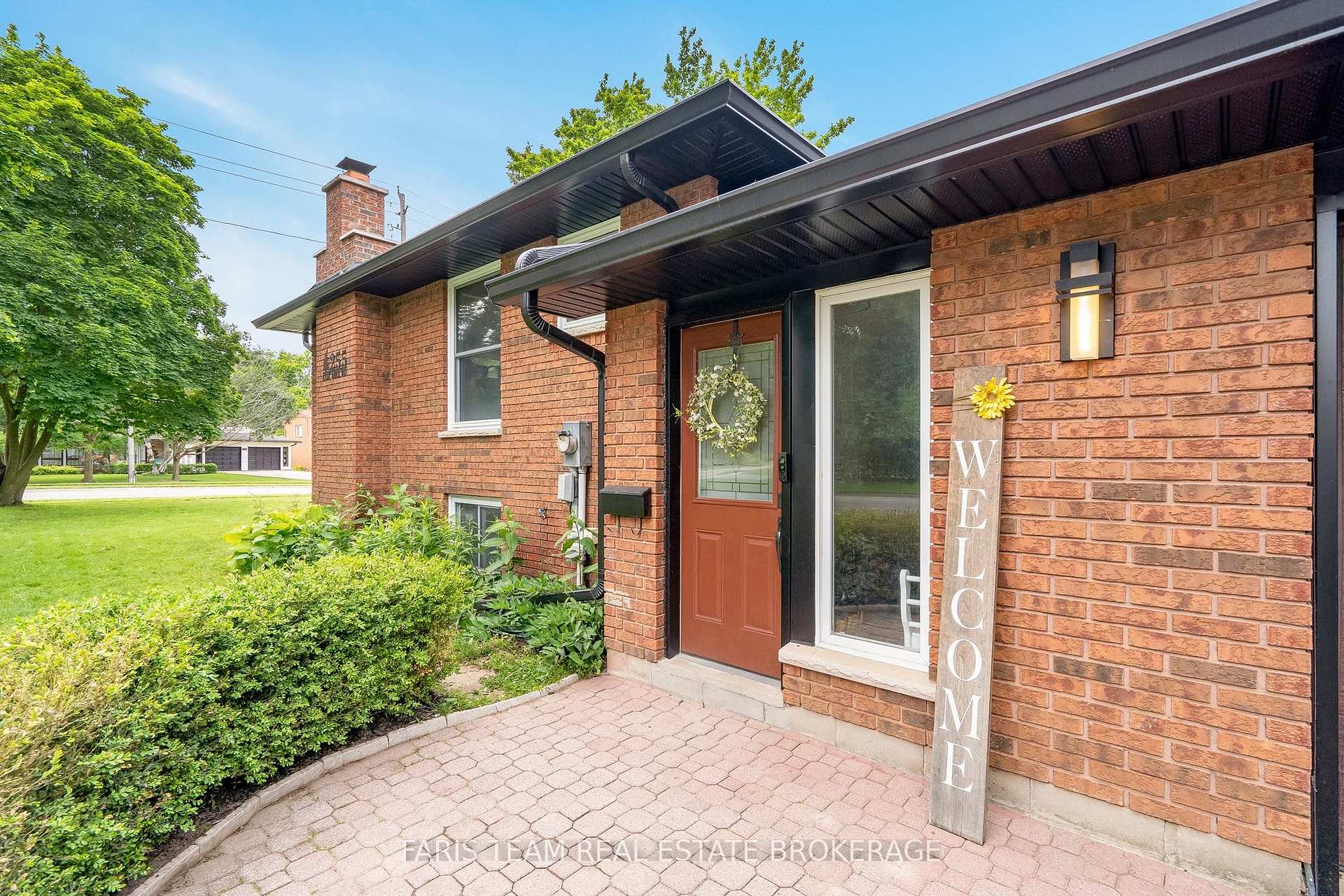 Photo 5 of 255 Cox Mill Road, Barrie, Painswick North — HOMEH