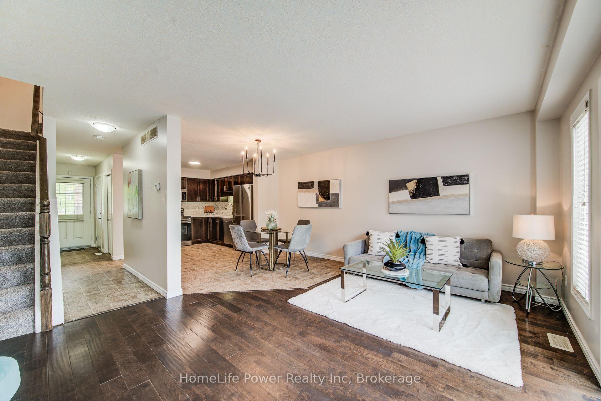 Photo 17 of 208 Featherstone Crescent, Kitchener, Huron Park — HOMEH