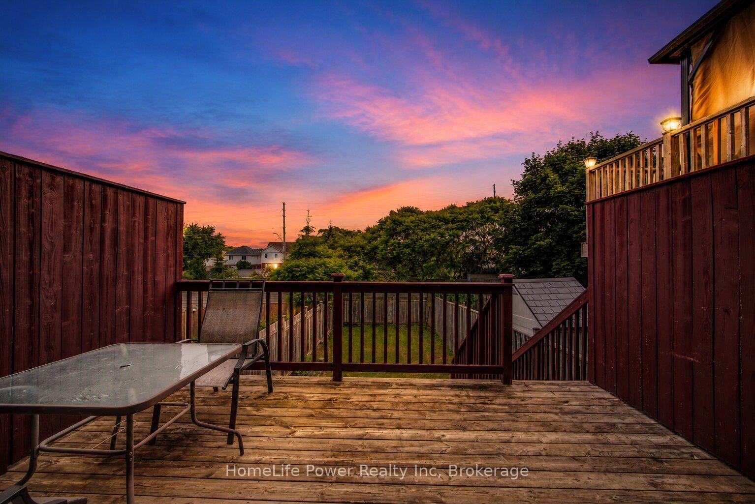 Photo 36 of 208 Featherstone Crescent, Kitchener, Huron Park — HOMEH