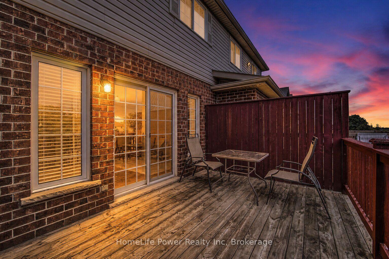 Photo 39 of 208 Featherstone Crescent, Kitchener, Huron Park — HOMEH