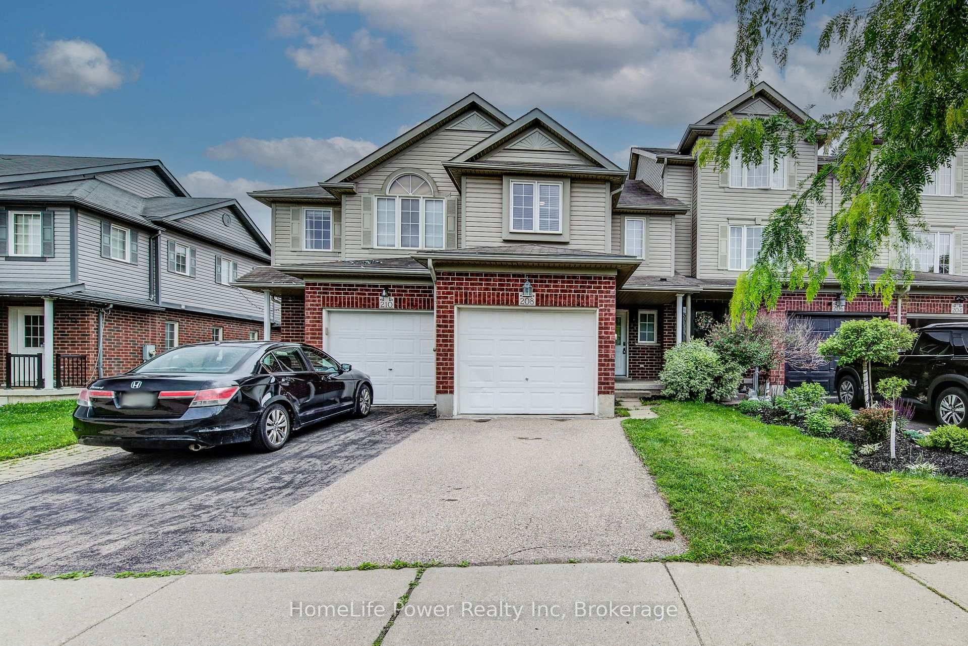 Photo 43 of 208 Featherstone Crescent, Kitchener, Huron Park — HOMEH
