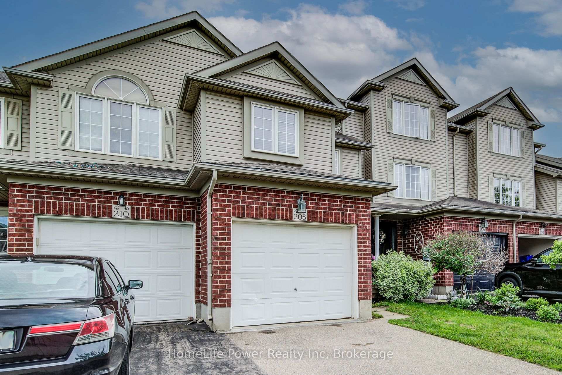 Photo 44 of 208 Featherstone Crescent, Kitchener, Huron Park — HOMEH