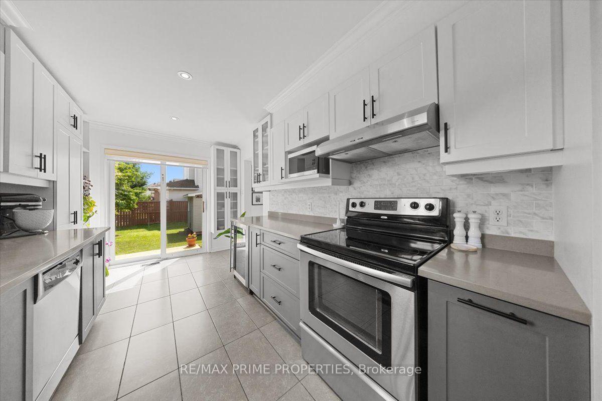 Photo 14 of 1587 Duplante Avenue, Ottawa, Fallingbrook/Pineridge — HOMEH