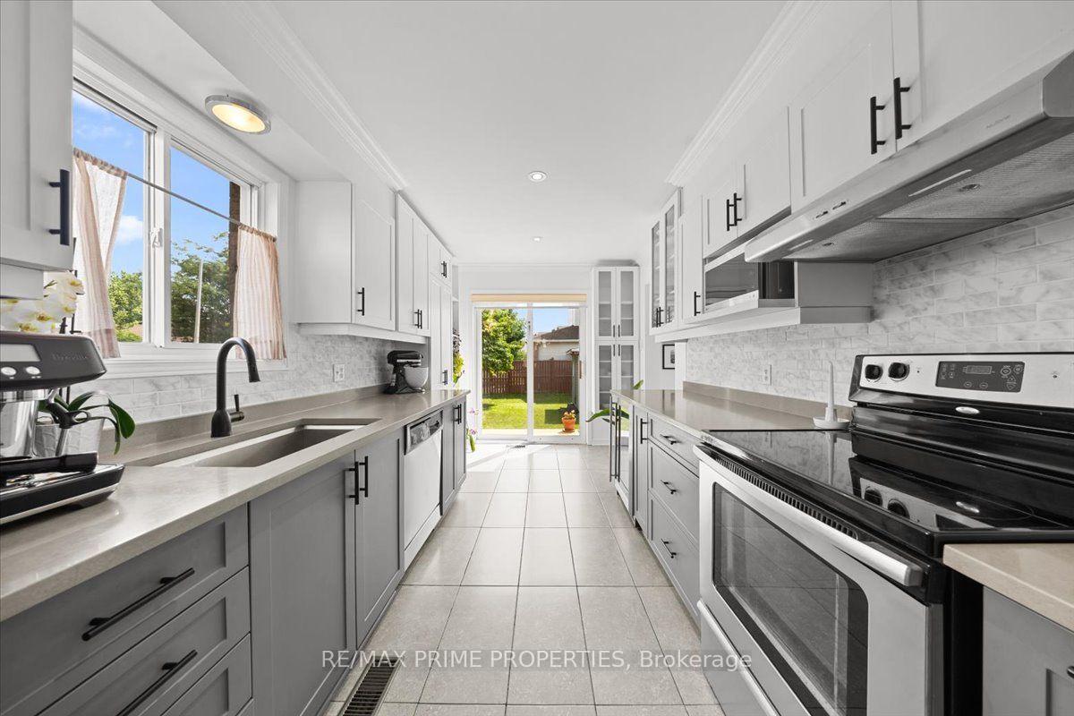 Photo 15 of 1587 Duplante Avenue, Ottawa, Fallingbrook/Pineridge — HOMEH
