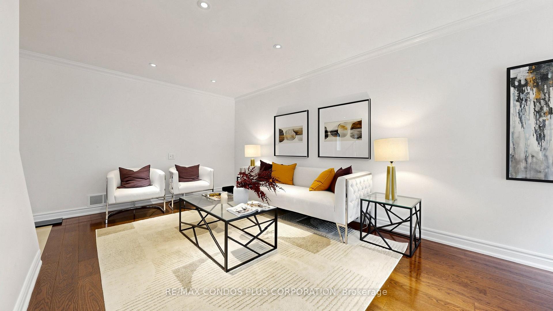 Photo 12 of 22 Denlow Boulevard, North York, Banbury-Don Mills — HOMEH