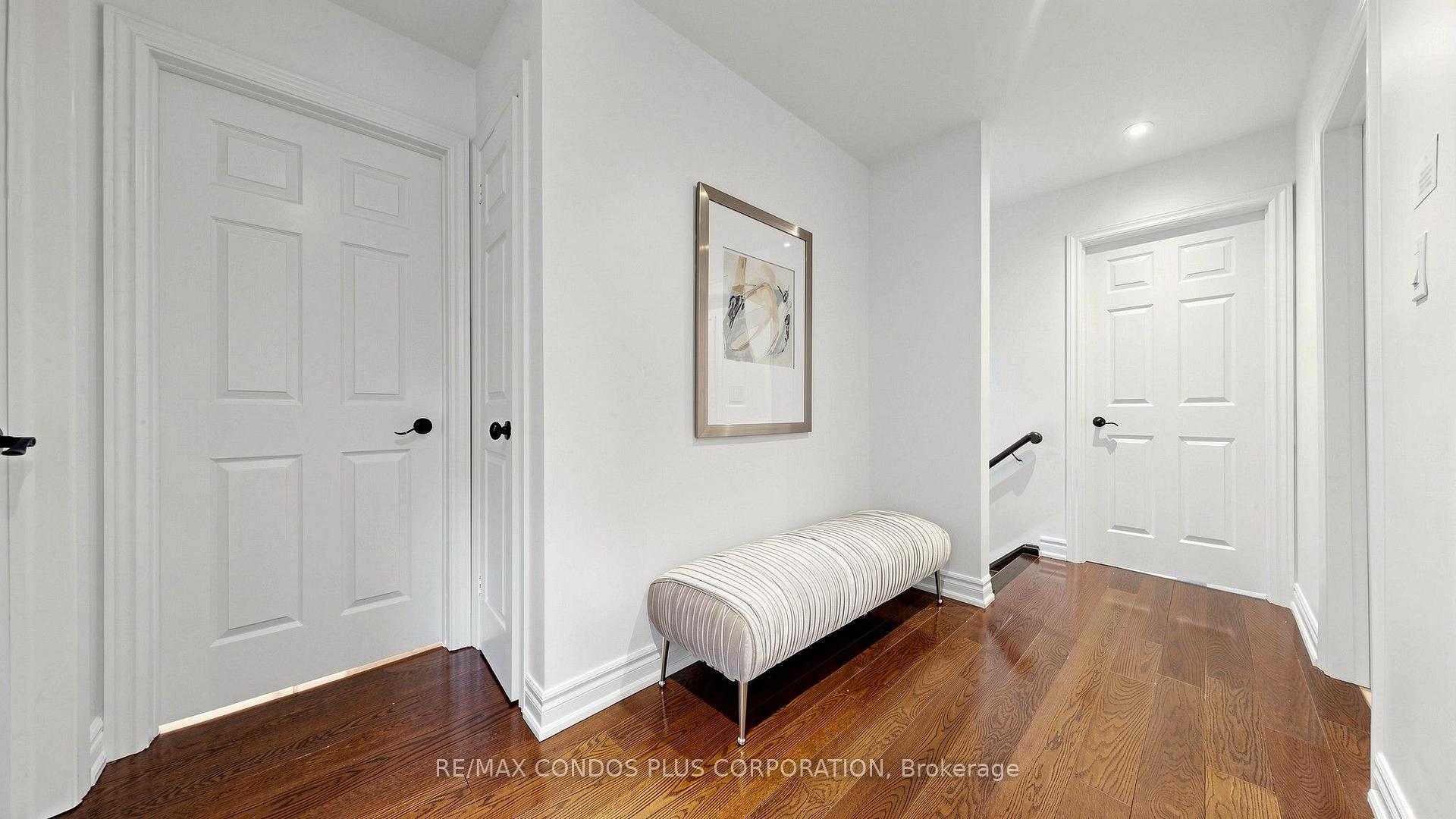 Photo 20 of 22 Denlow Boulevard, North York, Banbury-Don Mills — HOMEH