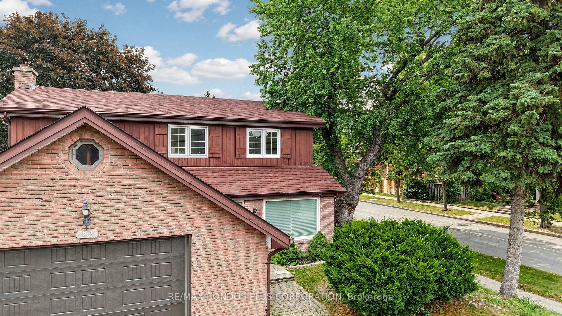 Photo 45 of 22 Denlow Boulevard, North York, Banbury-Don Mills — HOMEH