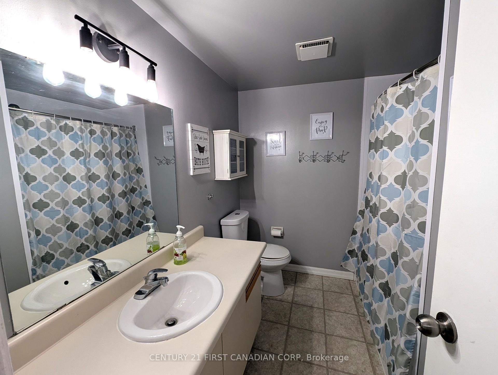 Photo 13 of Unit 49, 110 Deveron Crescent, London, South T — HOMEH