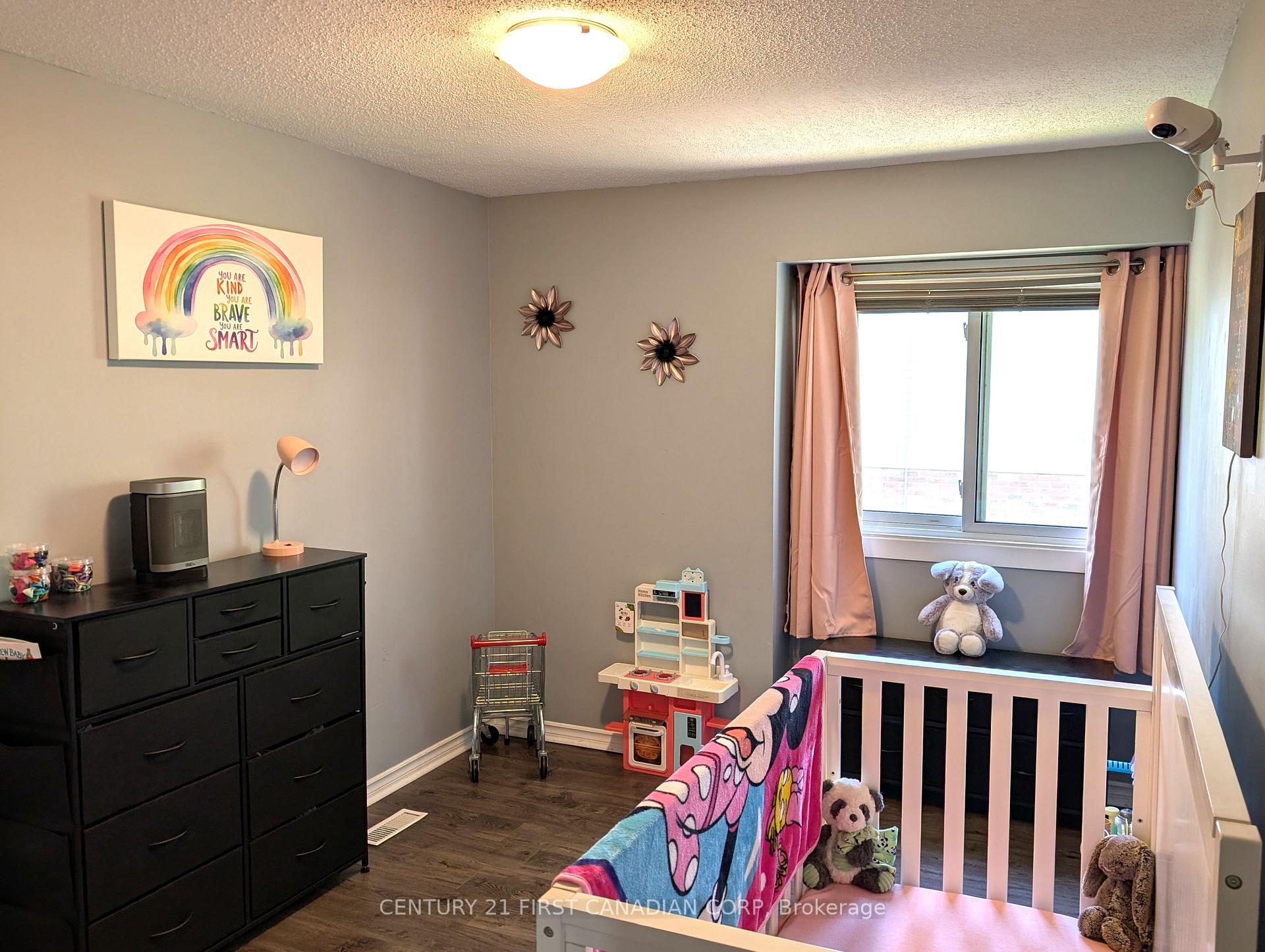 Photo 14 of Unit 49, 110 Deveron Crescent, London, South T — HOMEH