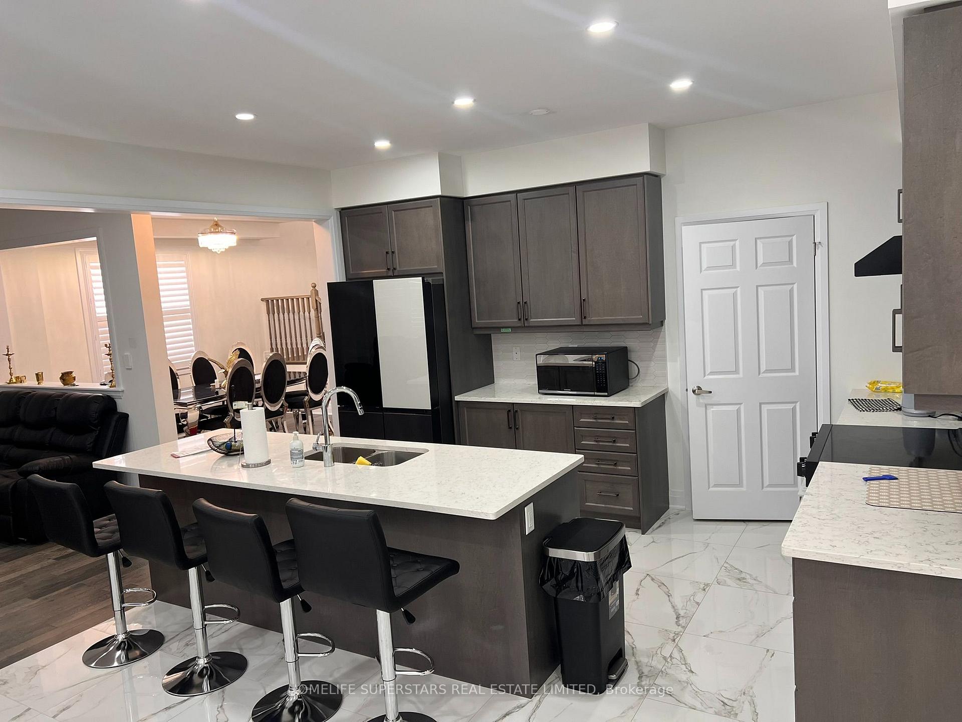 Photo 11 of 188 Aviron Crescent, Welland, Dain City — HOMEH