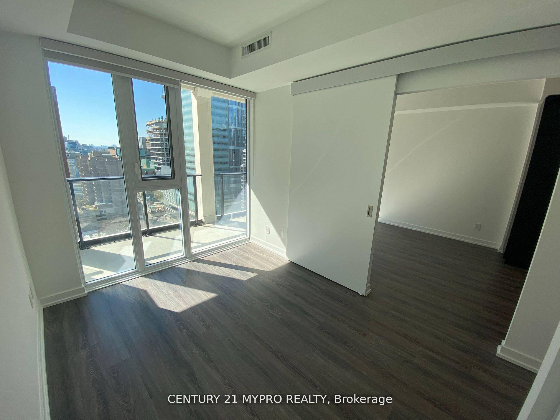 Photo 6 of Unit 1714, 20 Edward Street, Toronto, Bay Street Corridor — HOMEH