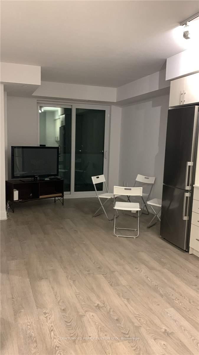 Photo 4 of Unit 810, 2550 Simcoe Street N, Oshawa, Windfields — HOMEH
