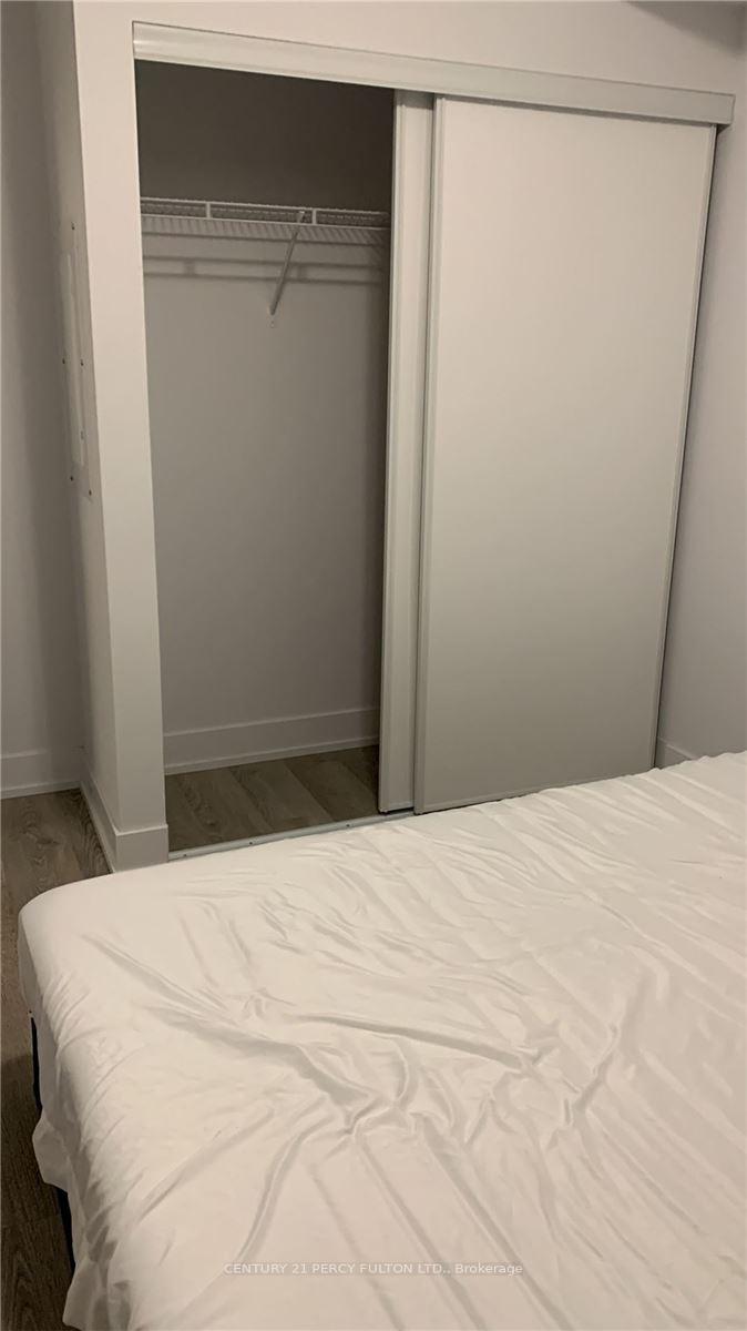Photo 13 of Unit 810, 2550 Simcoe Street N, Oshawa, Windfields — HOMEH