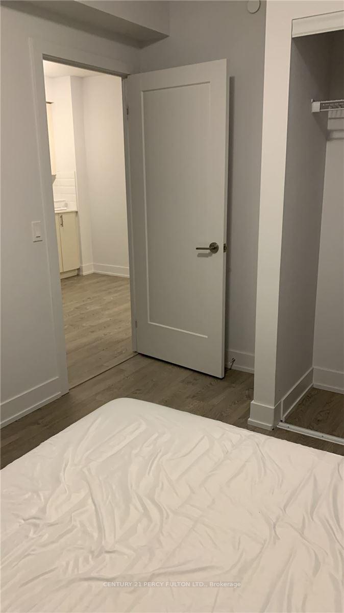 Photo 14 of Unit 810, 2550 Simcoe Street N, Oshawa, Windfields — HOMEH