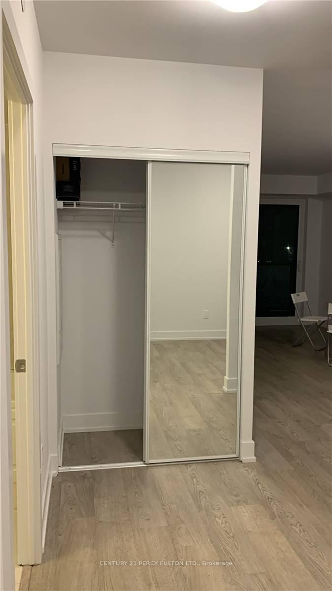 Photo 17 of Unit 810, 2550 Simcoe Street N, Oshawa, Windfields — HOMEH