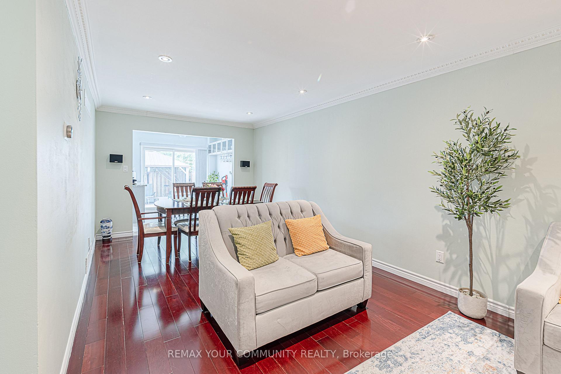 Photo 8 of 66 Trafford Crescent, Markham, Milliken Mills East — HOMEH
