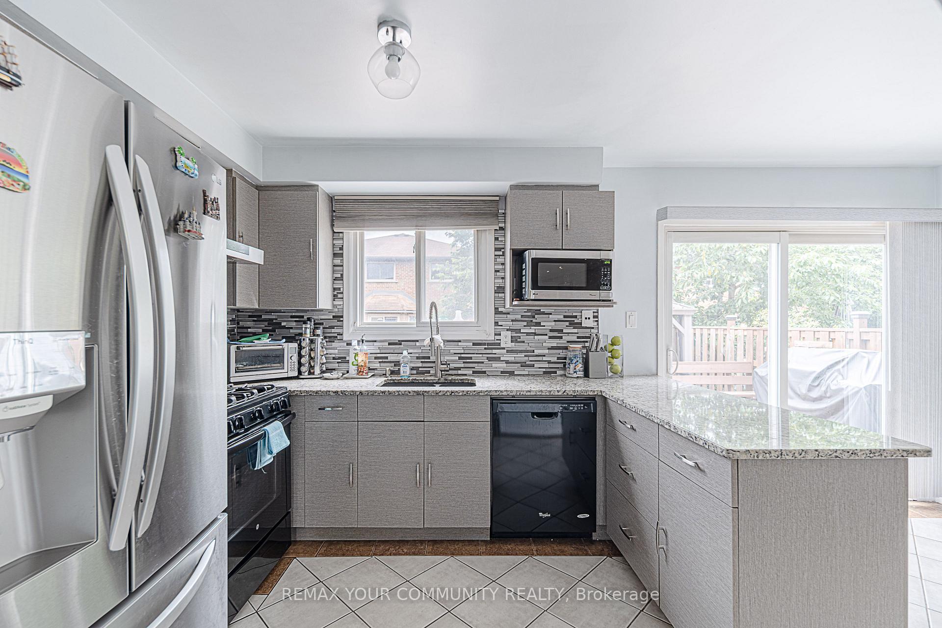Photo 11 of 66 Trafford Crescent, Markham, Milliken Mills East — HOMEH