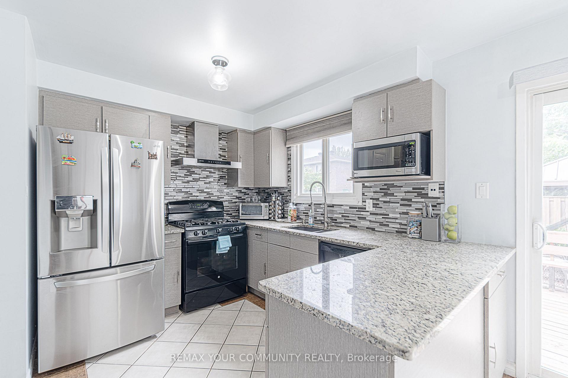 Photo 13 of 66 Trafford Crescent, Markham, Milliken Mills East — HOMEH
