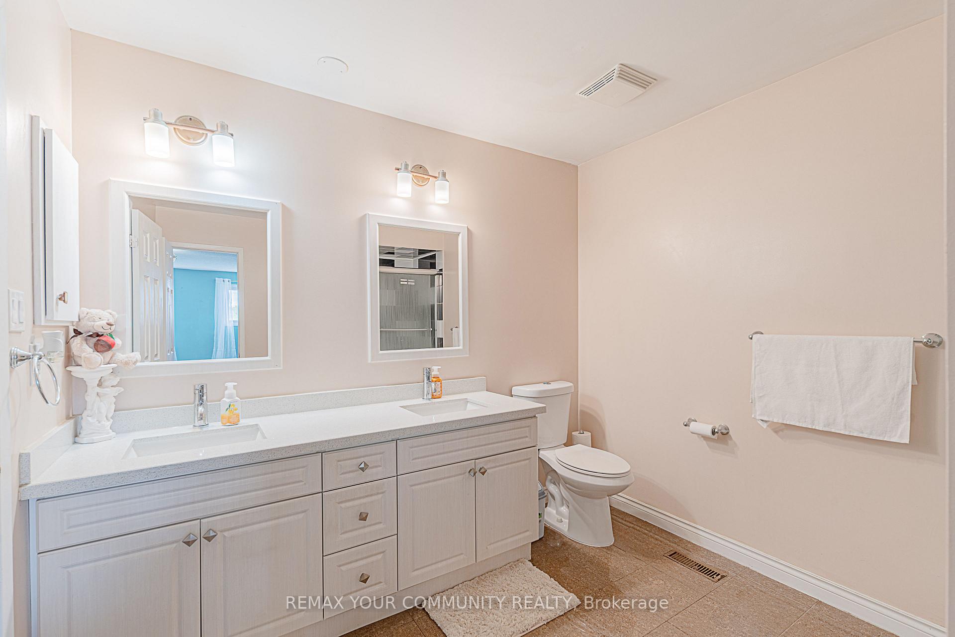 Photo 17 of 66 Trafford Crescent, Markham, Milliken Mills East — HOMEH