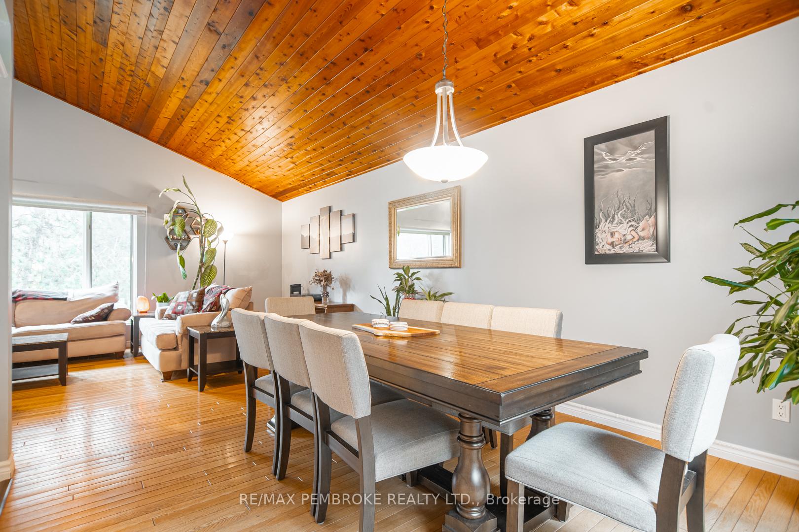 Photo 17 of 177 Sylvan Drive, Petawawa, Petawawa — HOMEH