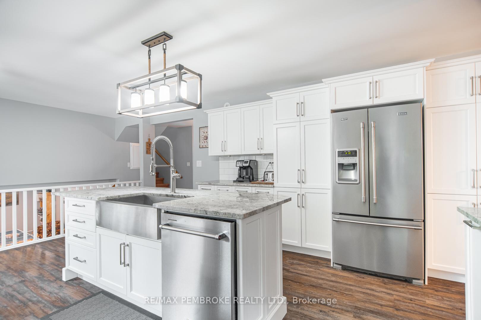 Photo 20 of 177 Sylvan Drive, Petawawa, Petawawa — HOMEH
