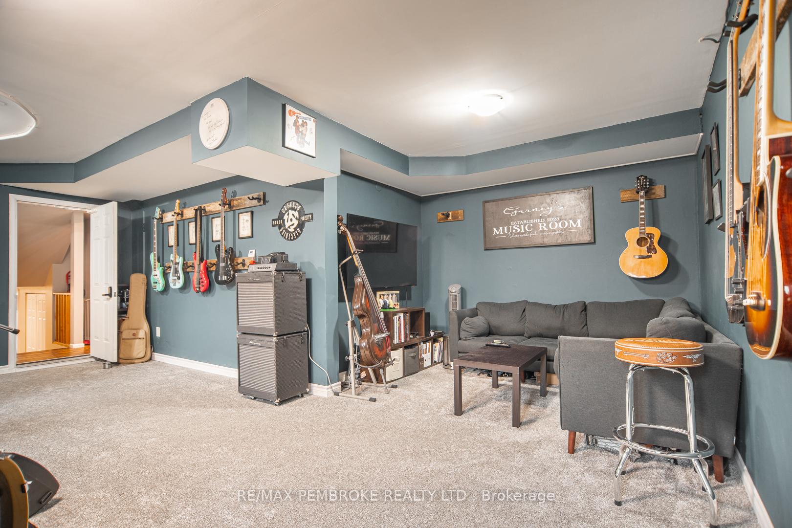 Photo 27 of 177 Sylvan Drive, Petawawa, Petawawa — HOMEH