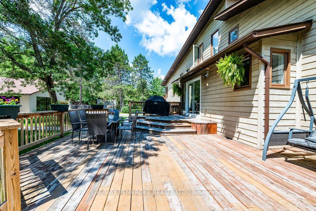 Photo 36 of 177 Sylvan Drive, Petawawa, Petawawa — HOMEH