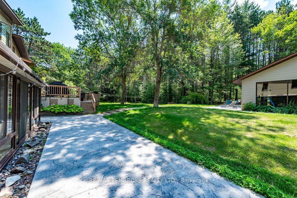 Photo 38 of 177 Sylvan Drive, Petawawa, Petawawa — HOMEH