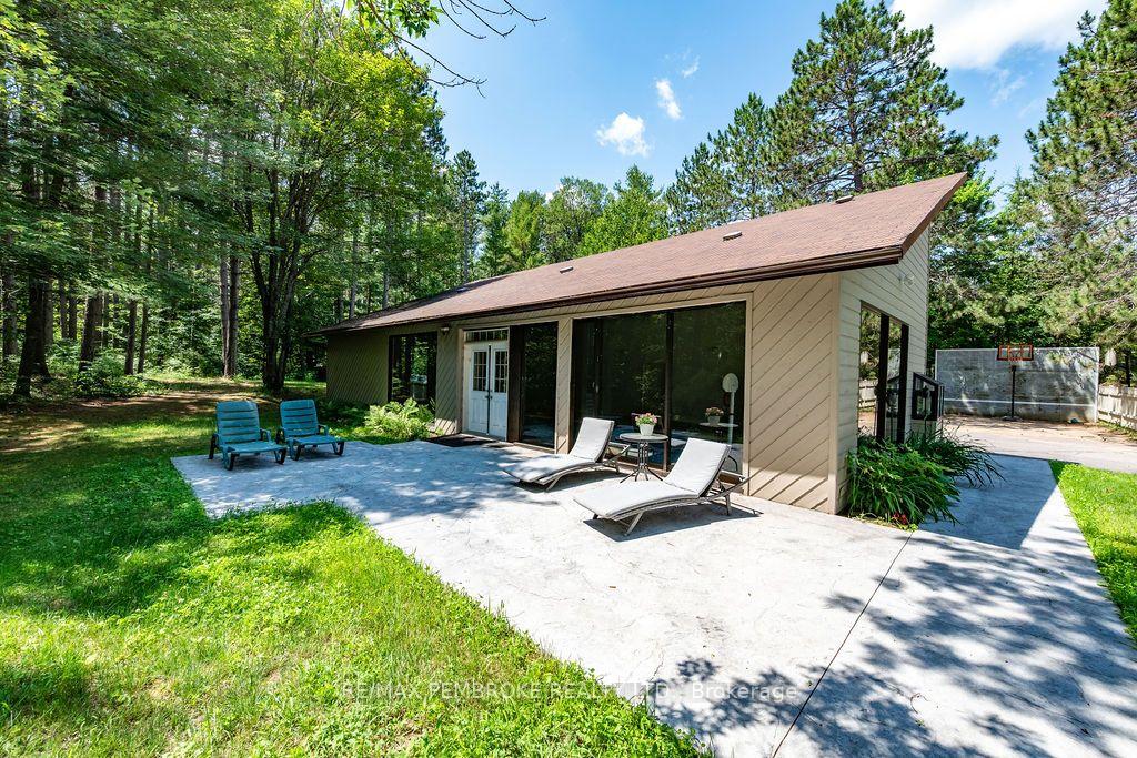 Photo 42 of 177 Sylvan Drive, Petawawa, Petawawa — HOMEH