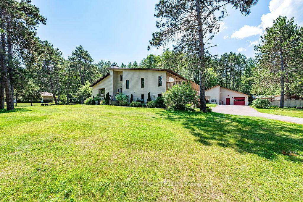 Photo 44 of 177 Sylvan Drive, Petawawa, Petawawa — HOMEH