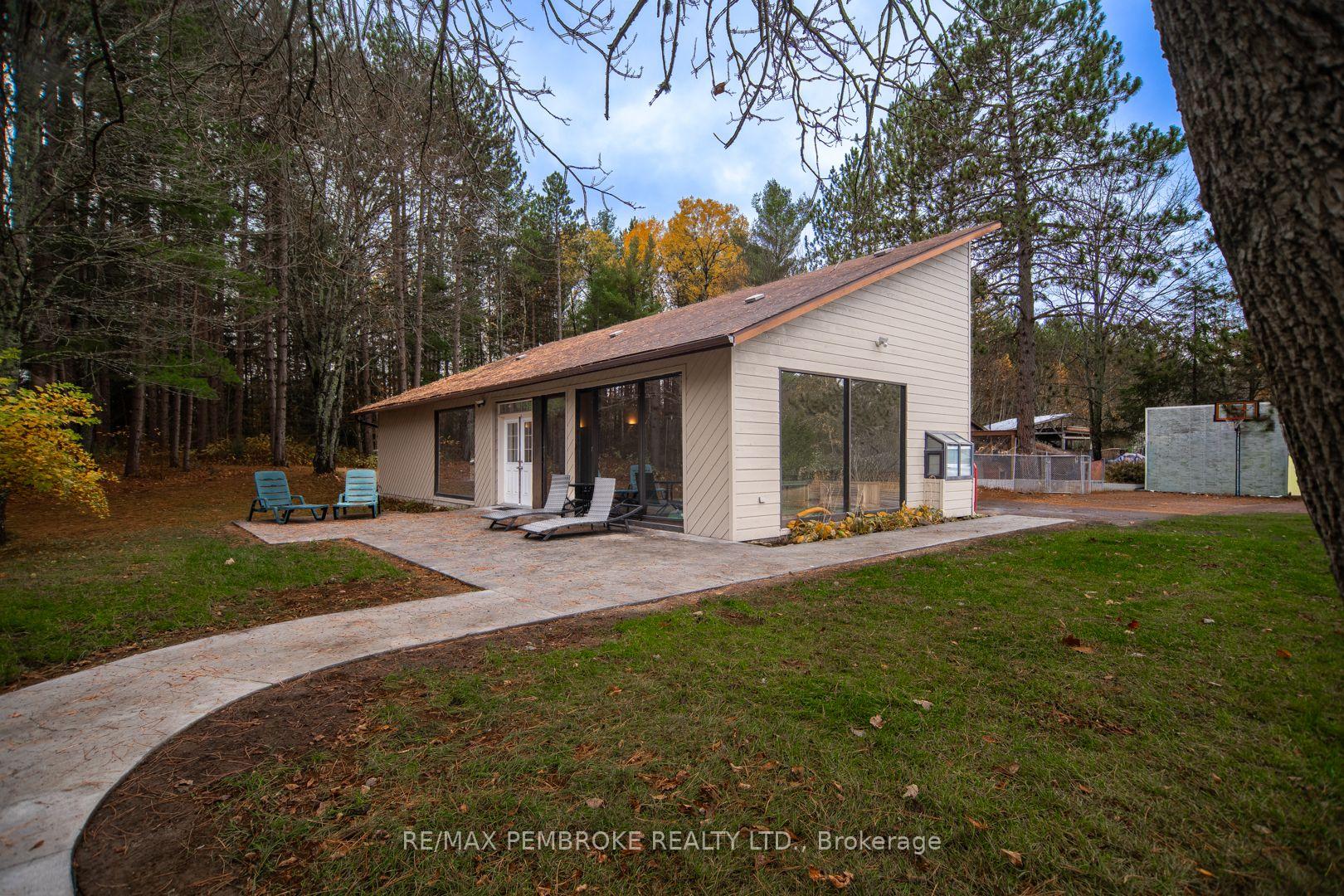 Photo 45 of 177 Sylvan Drive, Petawawa, Petawawa — HOMEH