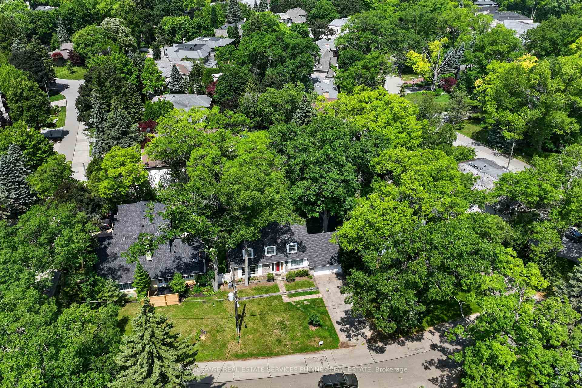 Photo 22 of 52 Valecrest Drive, Etobicoke, Edenbridge-Humber Valley — HOMEH