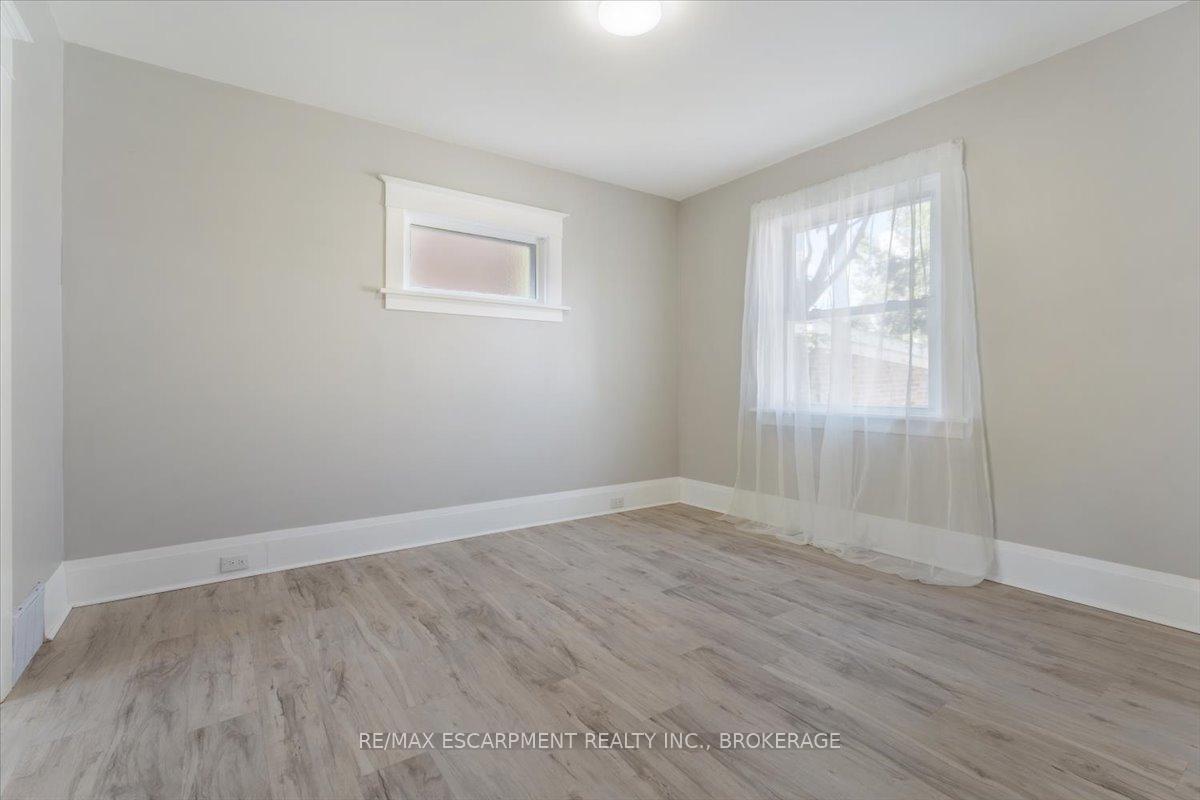 Photo 7 of Unit Main, 3 Carleton Street S, Thorold, Thorold Downtown — HOMEH