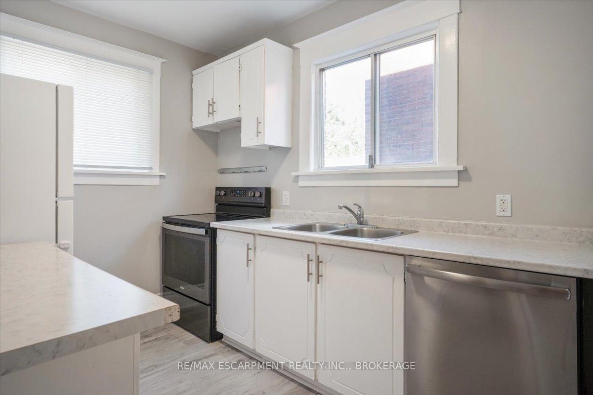 Photo 8 of Unit Main, 3 Carleton Street S, Thorold, Thorold Downtown — HOMEH