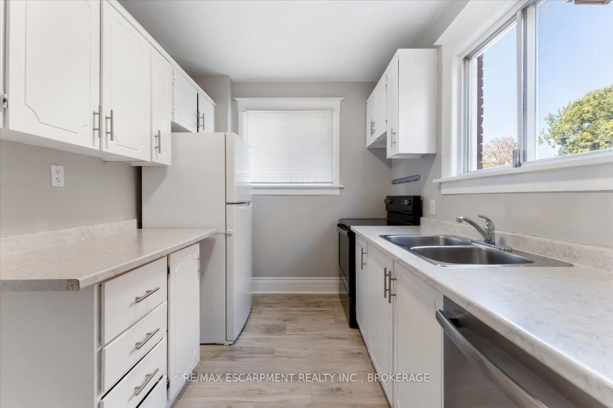 Photo 9 of Unit Main, 3 Carleton Street S, Thorold, Thorold Downtown — HOMEH